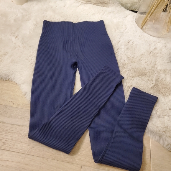 Dynamite Seamless Ribbed Leggings - Picture 3 of 4